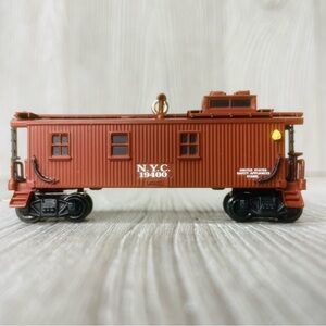 Hallmark Christmas Ornament NO. 717 caboose Lionel train 2007 w/ box train car
